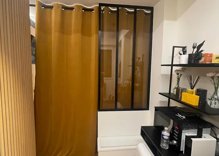 Le Loft Bleu La Madeleine - Un Mini Loft Design Et Tres